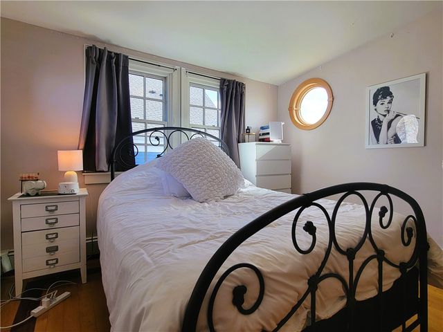 92 Pelham Street 3, Newport, RI 02840