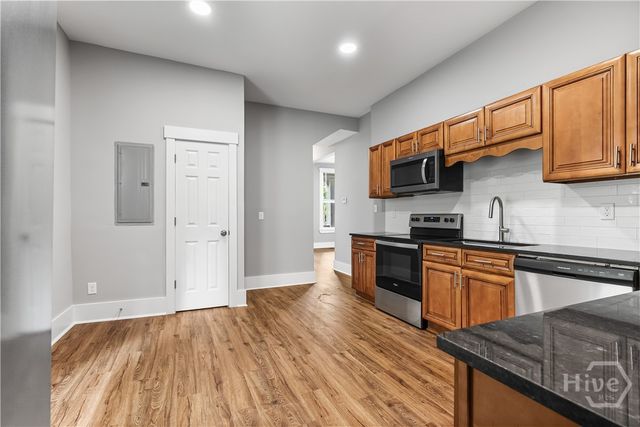 523 E 39th Street, Savannah, GA 31401