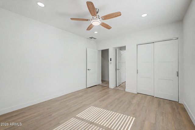 532 E CHEERY LYNN Road, Phoenix, AZ 85012