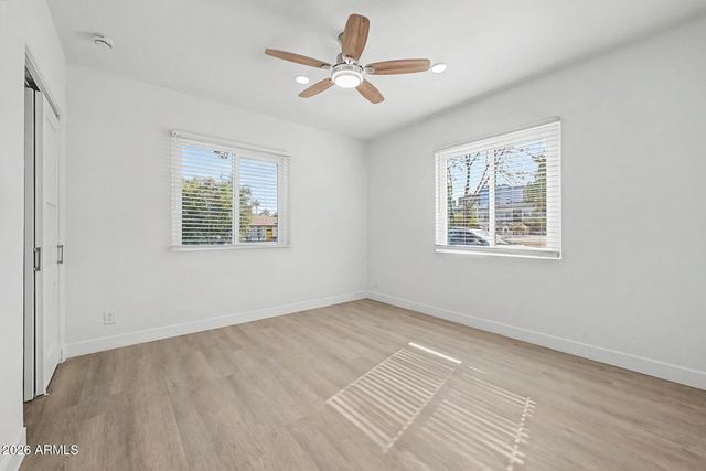 532 E CHEERY LYNN Road, Phoenix, AZ 85012