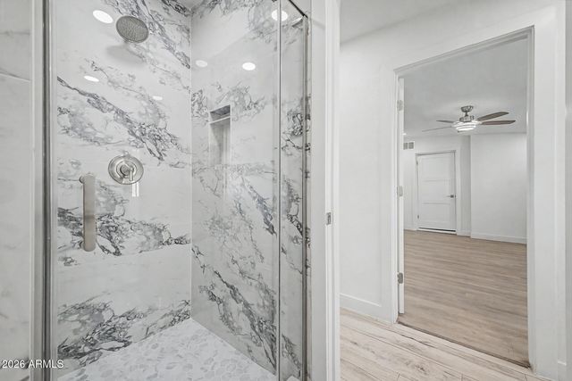 532 E CHEERY LYNN Road, Phoenix, AZ 85012