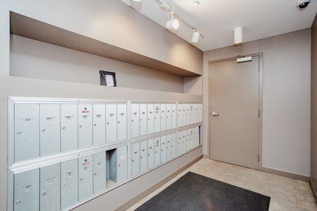 8300 Callie Avenue 314, Morton Grove, IL 60053