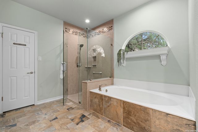 1722 Sandringham, San Antonio, TX 78258