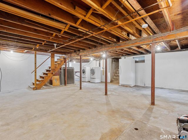 341 Lounsbury Street, Waterbury, CT 06706