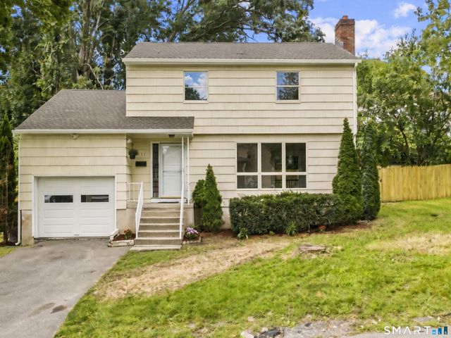 341 Lounsbury Street, Waterbury, CT 06706