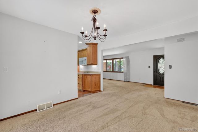 8668 Cooley Beach Drive, White Lake Charter Township, MI 48386