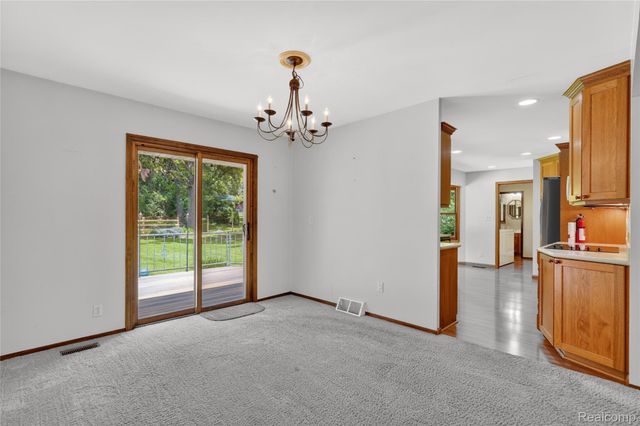 8668 Cooley Beach Drive, White Lake Charter Township, MI 48386
