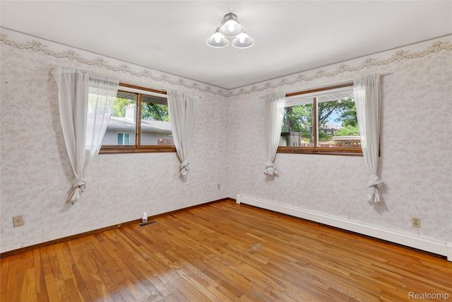 8668 Cooley Beach Drive, White Lake Charter Township, MI 48386