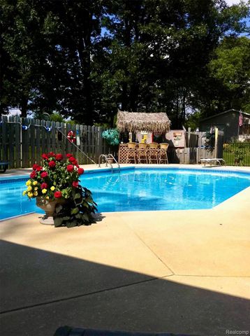 8668 Cooley Beach Drive, White Lake Charter Township, MI 48386