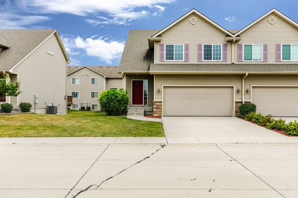 2227 NW Chapel Lane, Ankeny, IA 50023