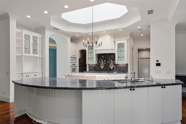 12 Torrey Pines, Newport Beach, CA 92660
