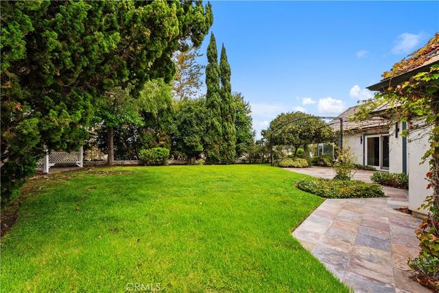 12 Torrey Pines, Newport Beach, CA 92660