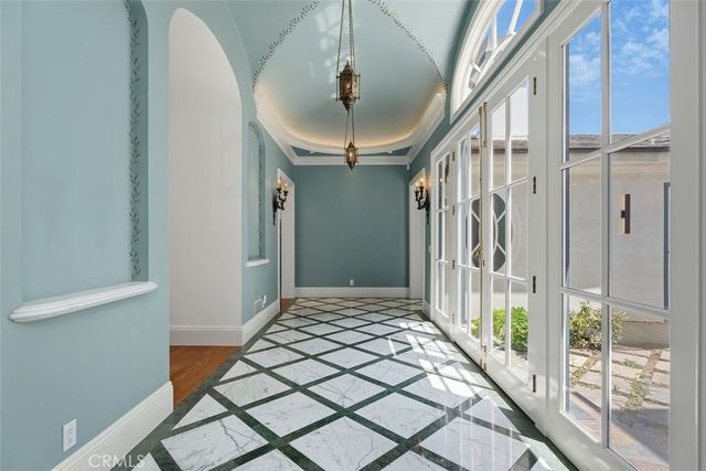 12 Torrey Pines, Newport Beach, CA 92660