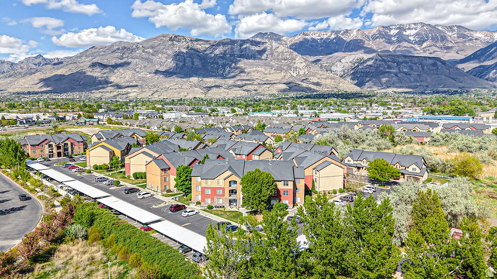 Image 12 of property listing at 367 S 1000 W #201, Pleasant Grove, UT 84062