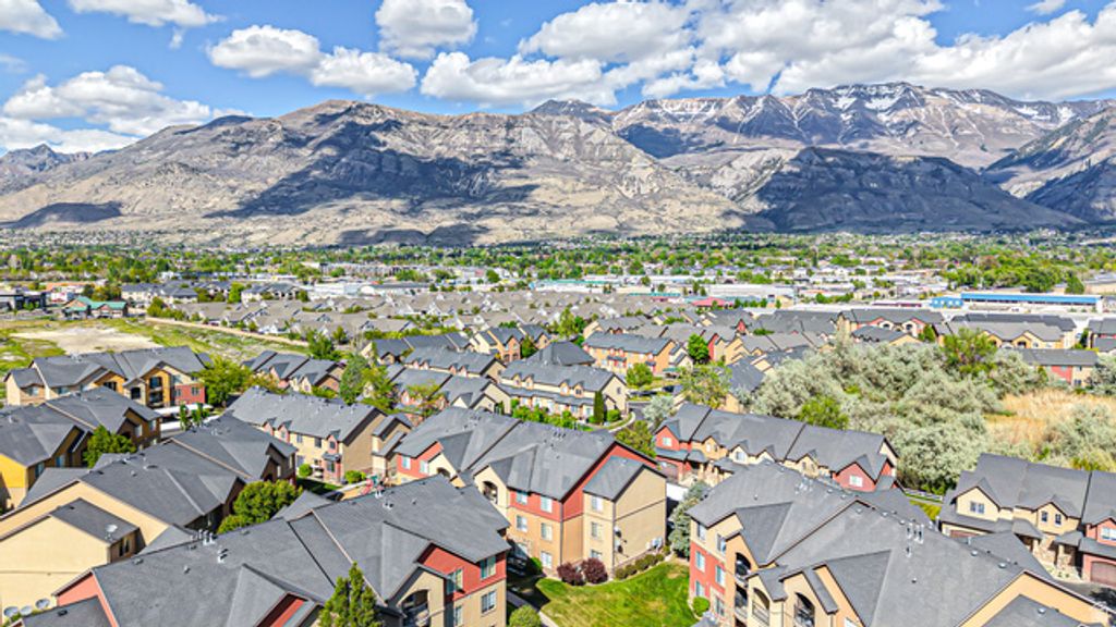 Image 15 of property listing at 367 S 1000 W #201, Pleasant Grove, UT 84062