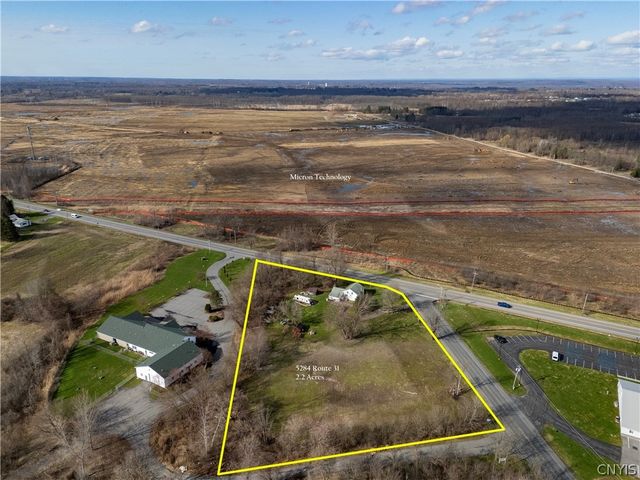 5284 State Route 31, Clay, NY 13041