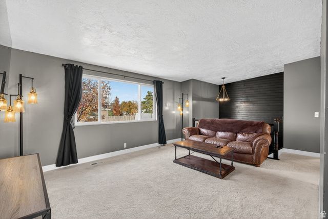 2949 W 7268 S, West Jordan, UT 84084