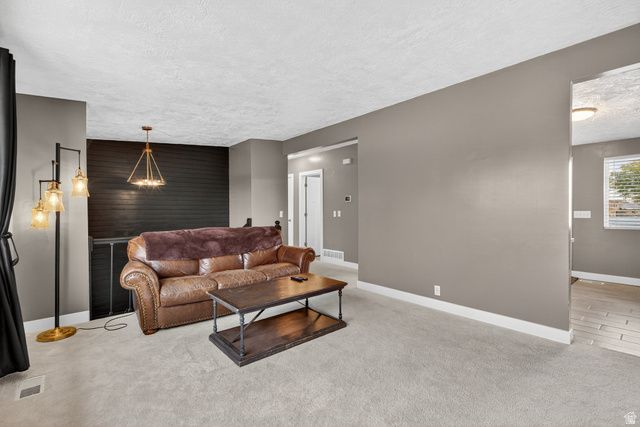 2949 W 7268 S, West Jordan, UT 84084