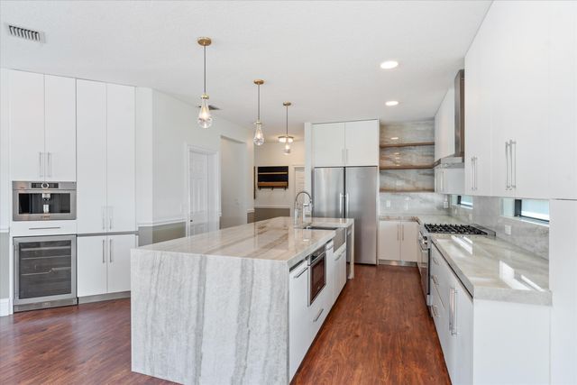 21675 Abington Court, Boca Raton, FL 33428