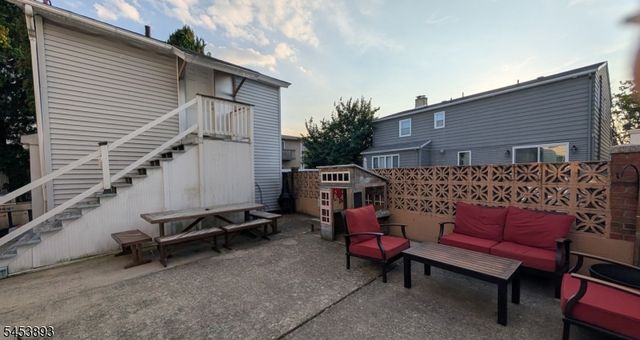 616 Hackensack St, Carlstadt Boro, NJ 07072