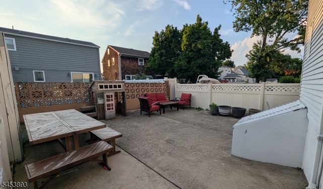 616 Hackensack St, Carlstadt Boro, NJ 07072