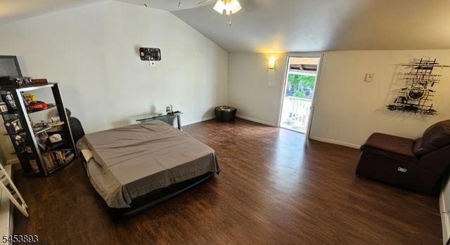 616 Hackensack St, Carlstadt Boro, NJ 07072