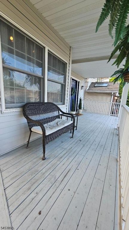 616 Hackensack St, Carlstadt Boro, NJ 07072 — photo 3