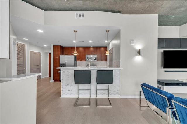 3324 Peachtree Road NE 1401, Atlanta, GA 30326