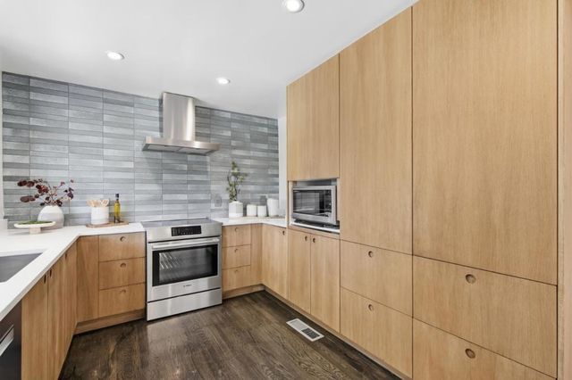 1860 San Carlos Avenue, San Carlos, CA 94070