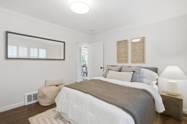 1860 San Carlos Avenue, San Carlos, CA 94070