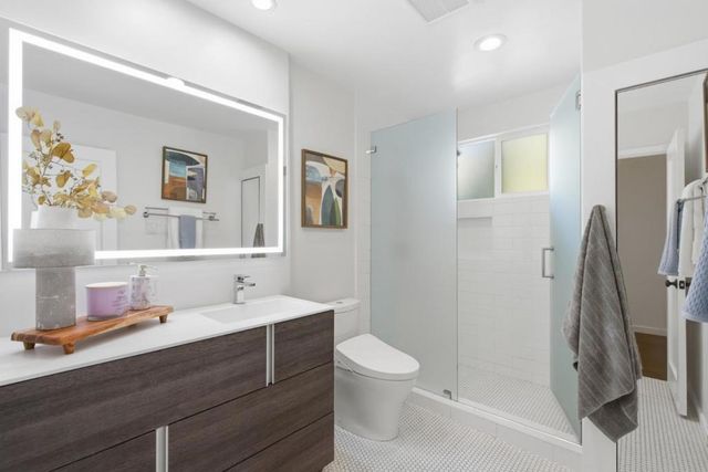 1860 San Carlos Avenue, San Carlos, CA 94070