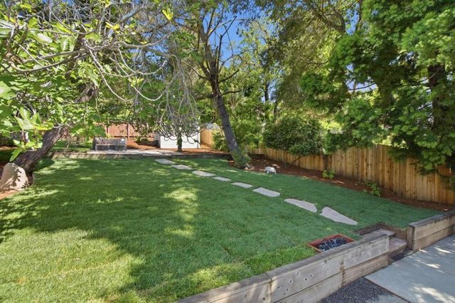 1860 San Carlos Avenue, San Carlos, CA 94070