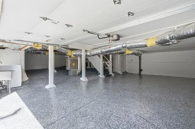 1860 San Carlos Avenue, San Carlos, CA 94070