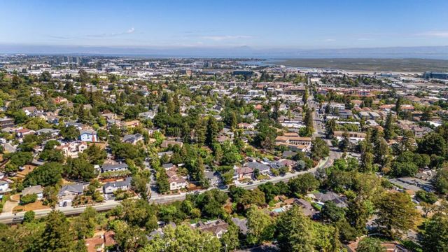 1860 San Carlos Avenue, San Carlos, CA 94070