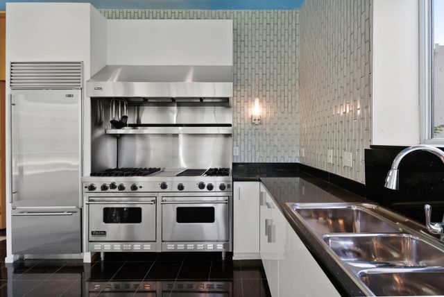 8692 E 200 S, Knox, IN 46534