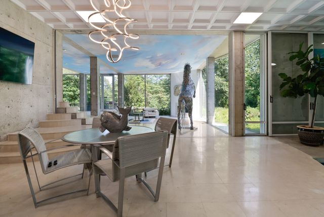 8692 E 200 S, Knox, IN 46534