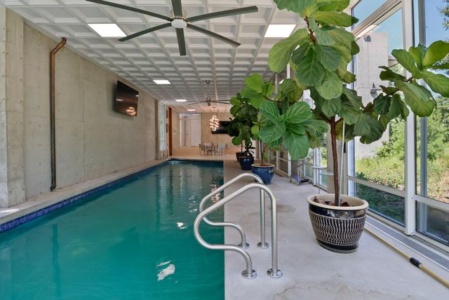 8692 E 200 S, Knox, IN 46534