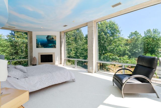 8692 E 200 S, Knox, IN 46534