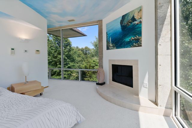 8692 E 200 S, Knox, IN 46534