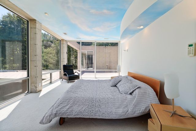 8692 E 200 S, Knox, IN 46534