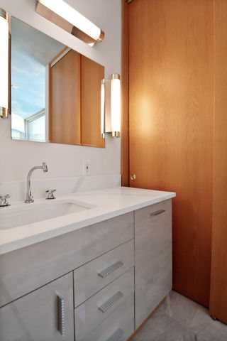 8692 E 200 S, Knox, IN 46534