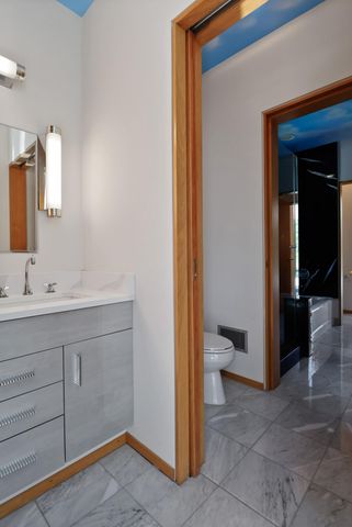 8692 E 200 S, Knox, IN 46534