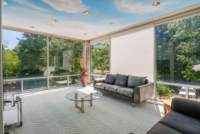 8692 E 200 S, Knox, IN 46534