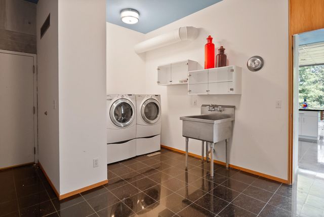 8692 E 200 S, Knox, IN 46534