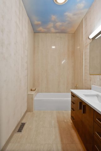 8692 E 200 S, Knox, IN 46534