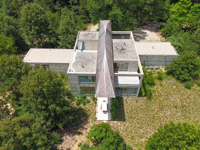 8692 E 200 S, Knox, IN 46534