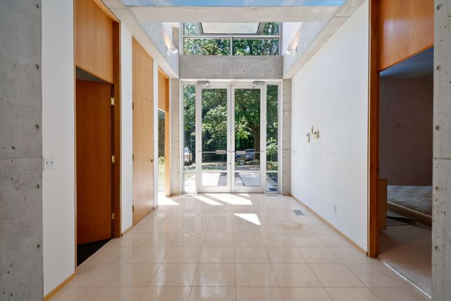 8692 E 200 S, Knox, IN 46534