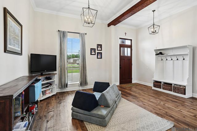 42462 Bart St, Gonzales, LA 70737