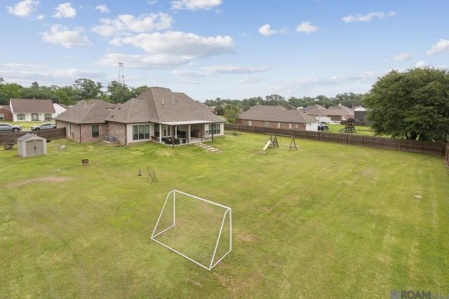 42462 Bart St, Gonzales, LA 70737