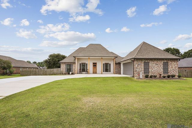 42462 Bart St, Gonzales, LA 70737
